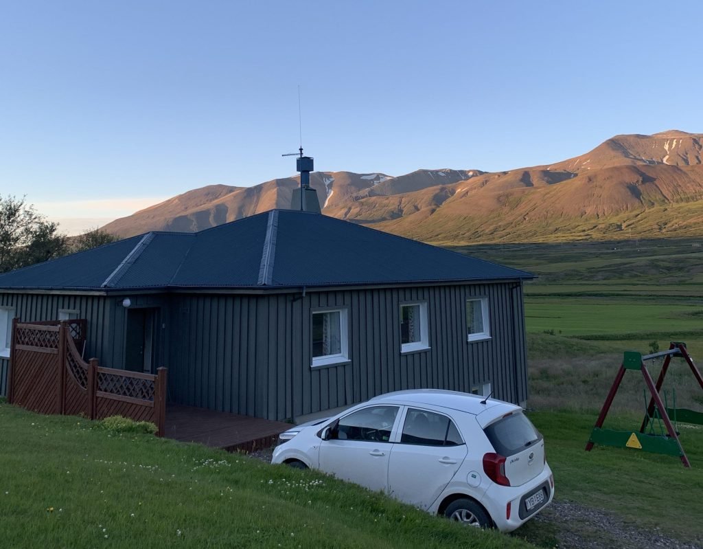 Nuestra casita de ensueño en Islandia del este Cómo trabajar en verano en Islandia: Requisitos, salario y consejos