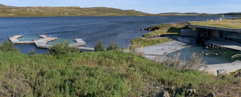 Vök Baths mejores aguas termales de islandia
