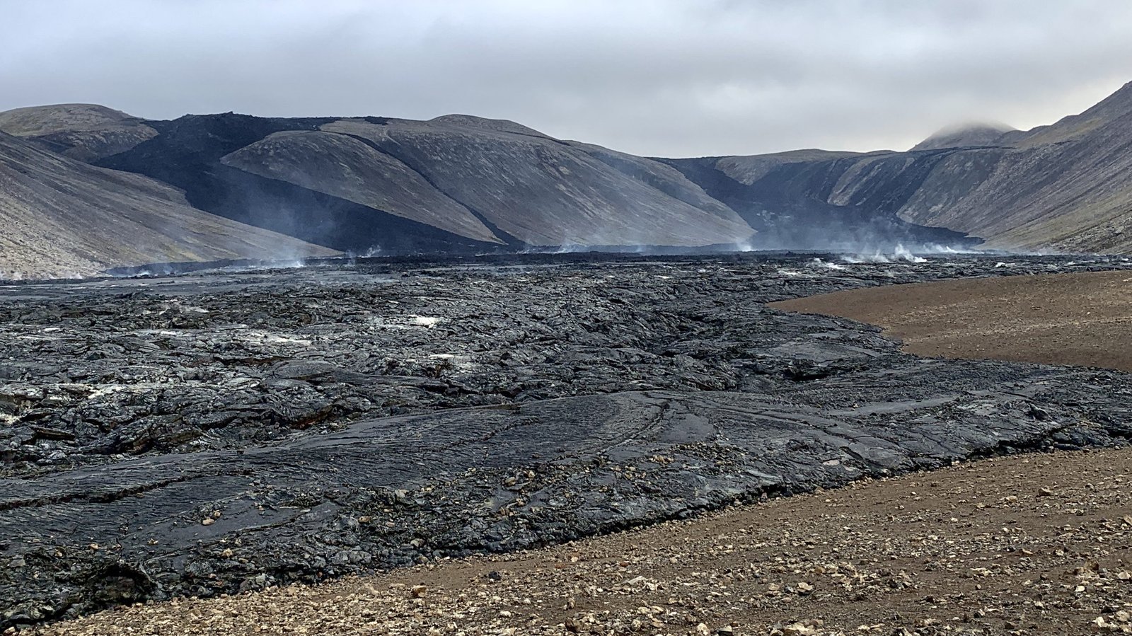 colada fría del volcán Fagradalsfjall Islandia en 6 días, ruta sur de islandia
