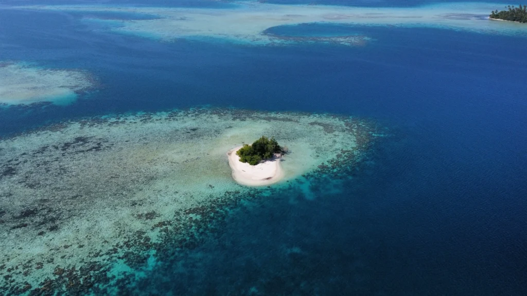 Pulau Banyak island hopping
