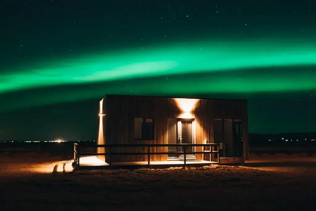 mejor hotel para ver auroras borales en Islandia