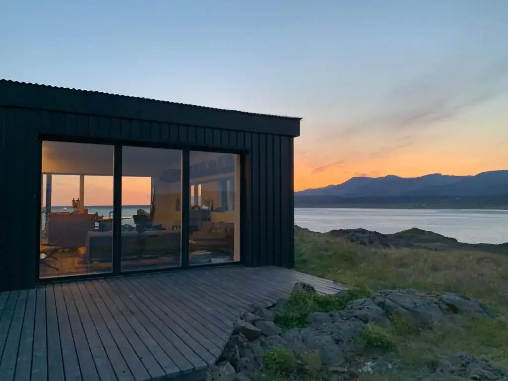 mejor hotel para ver auroras borales en Islandia