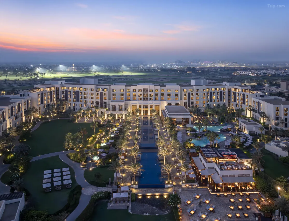 donde alojarse abu dhabi 