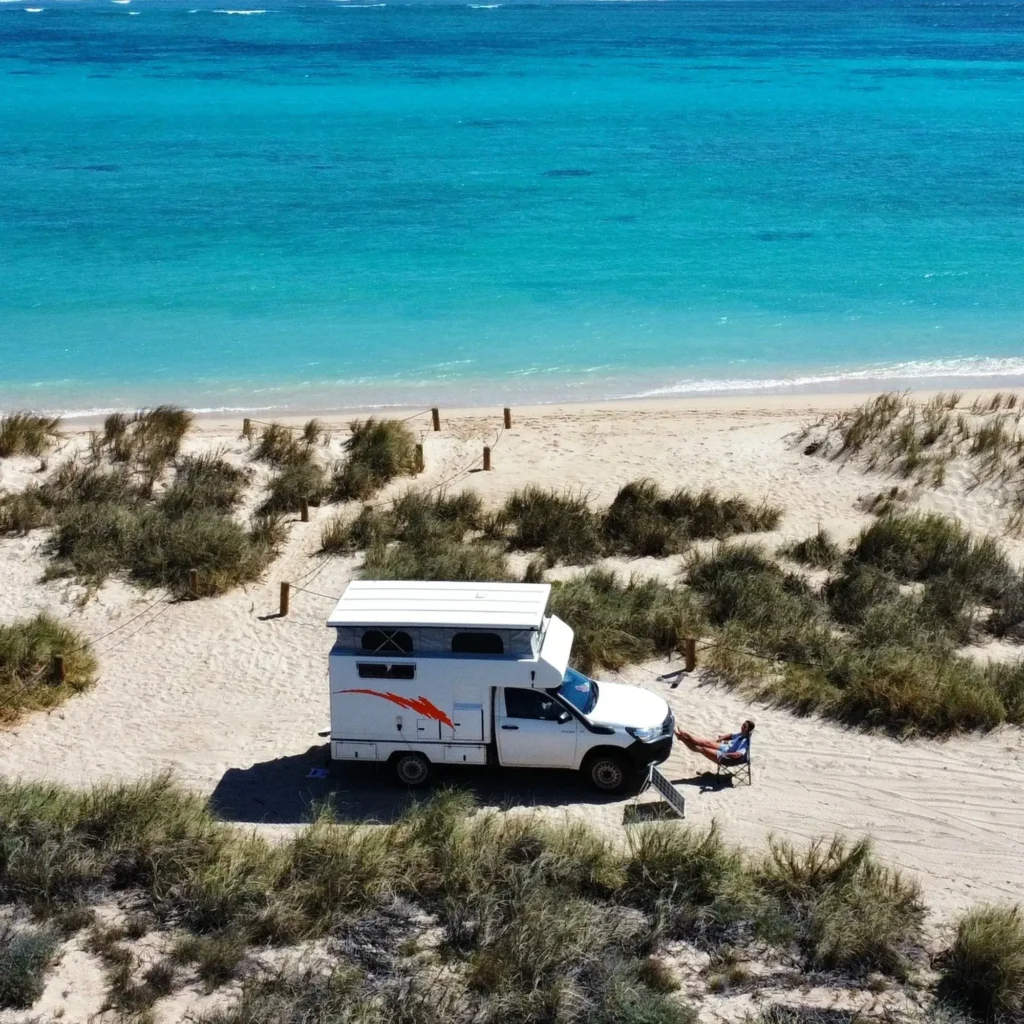 comprar-coche-australia 4x4 en una playa