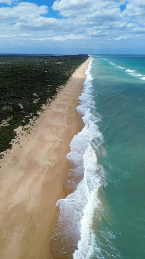 itinerario-sidney-melbourne playa kilométrica en vista de drone