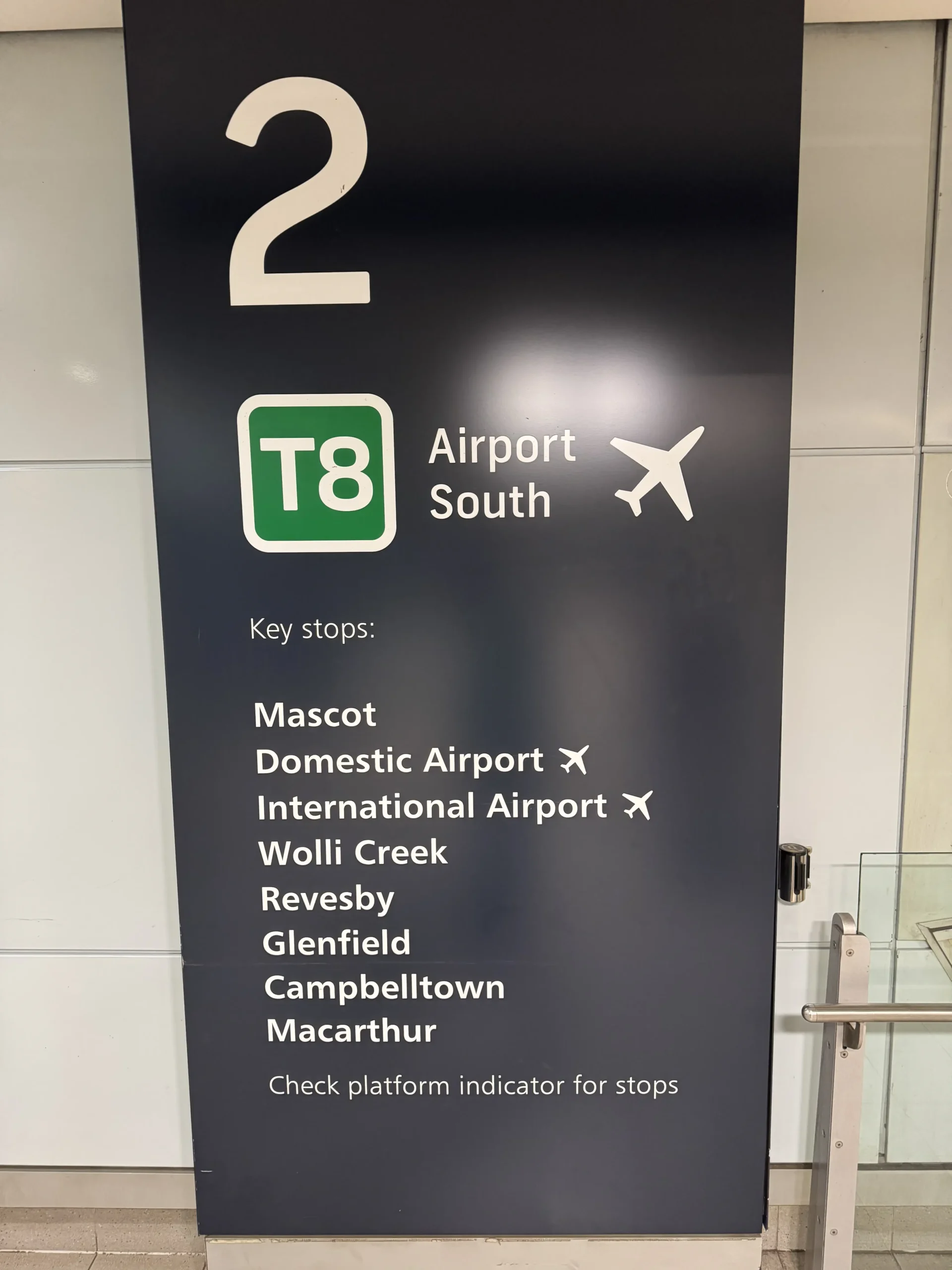 t8-tren-aeropuerto-sidney Tren al aeropuerto de Sídney