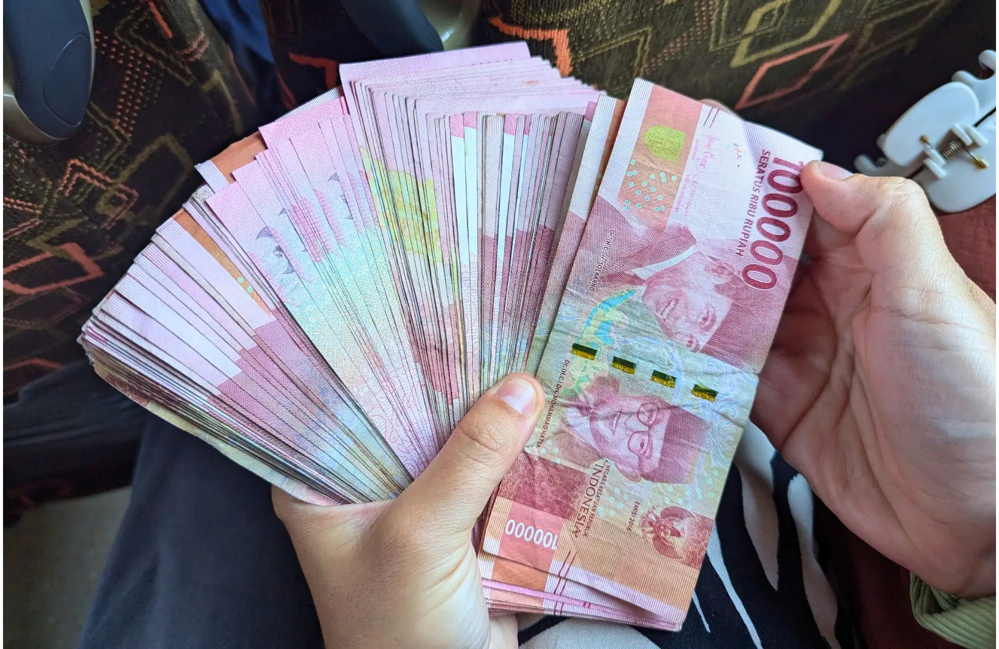 dinero-viaje-billetes efectivo viaje
