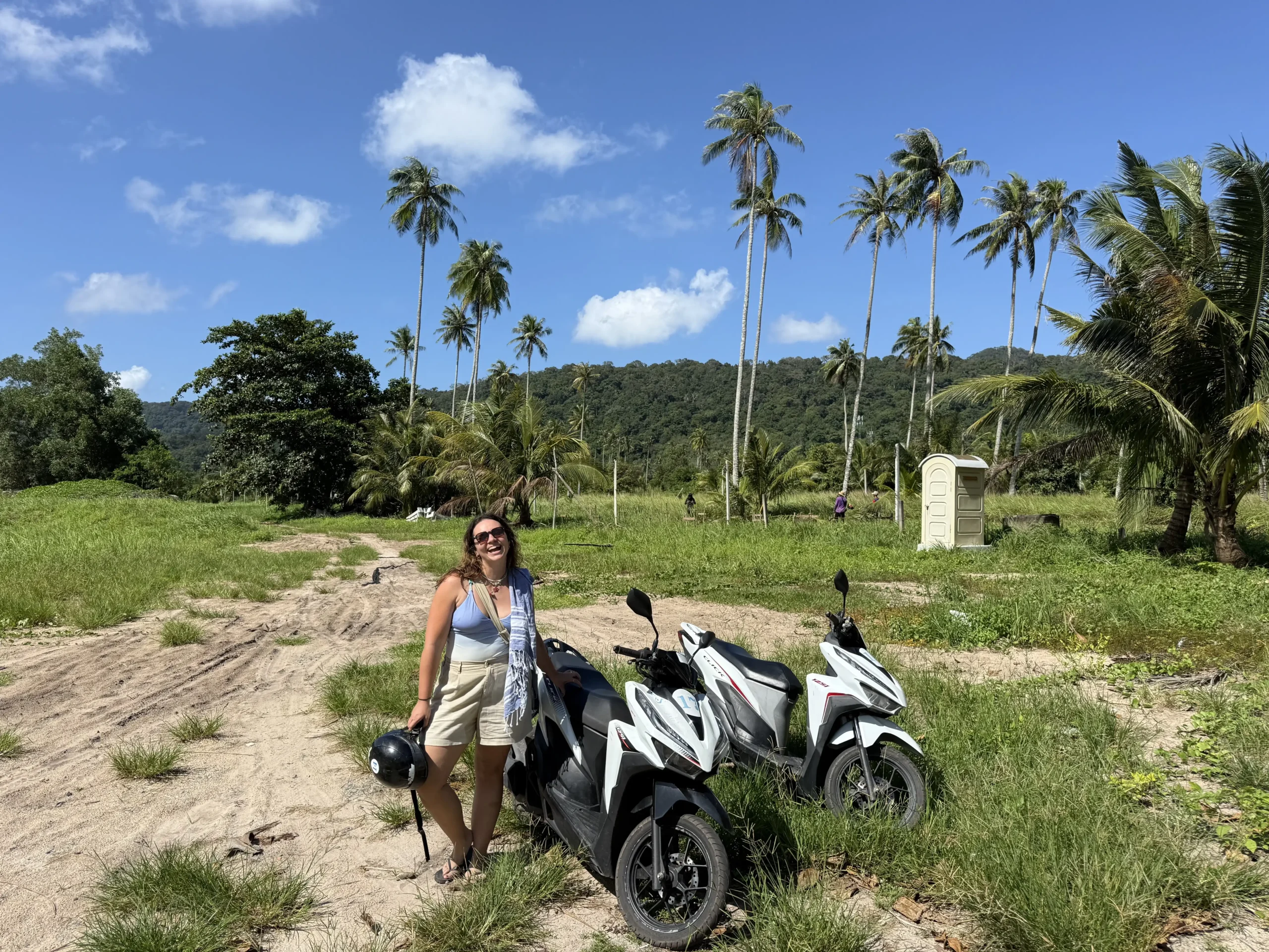 como-moverse-koh-kood Moto de alquiler en Koh Kood